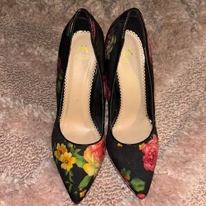 Brand New Floral Stilettos 👠